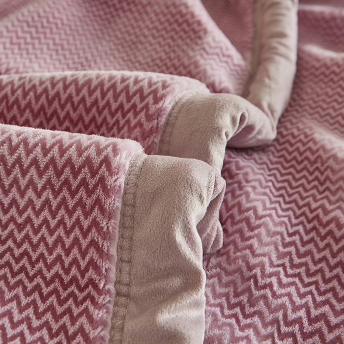 91家纺网 家纺一手货源 找家纺 凯轩毛毛毯毯子 2024新款精品韩素云毛毯毯子 浅紫