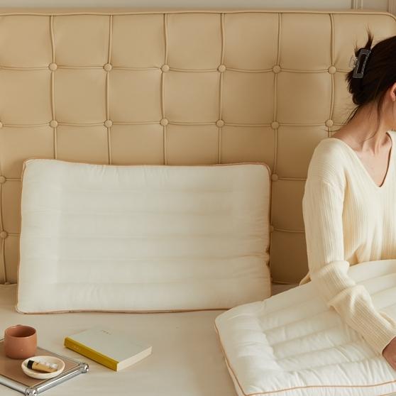 91家纺网 家纺一手货源 找家纺 （总）伟邦枕芯 2021新款原棉立体定型枕（棚拍图）