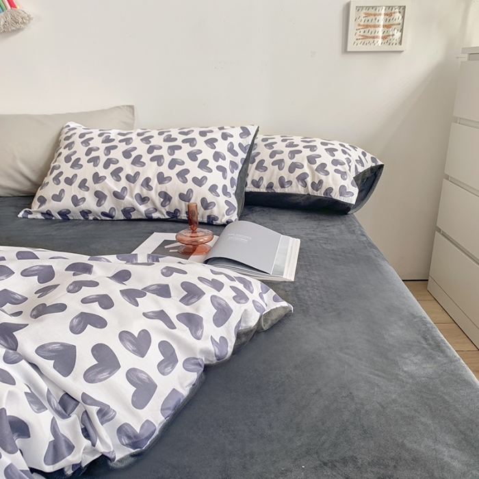 91家纺网 家纺一手货源 找家纺 怡家居 2021新款AB版棉加绒四件套卡通系列 心语心愿