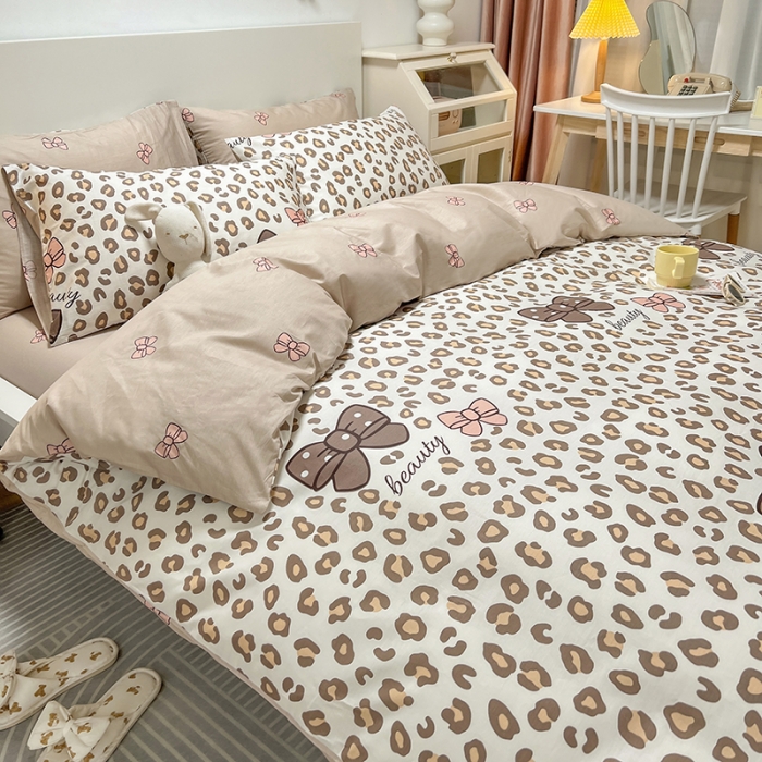 91家纺网 家纺一手货源 找家纺 芊寻家居 2024新款全棉印花13372单被套 赫本