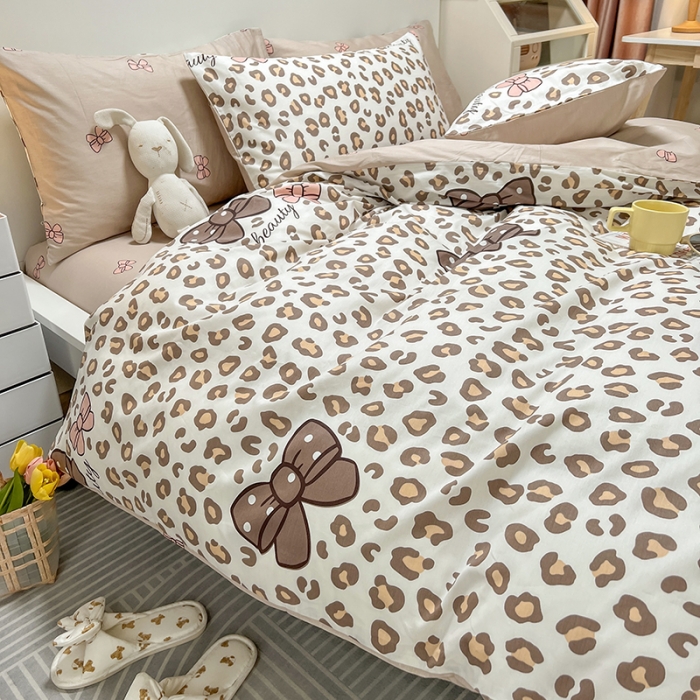 91家纺网 家纺一手货源 找家纺 芊寻家居 2024新款全棉印花13372单被套 赫本