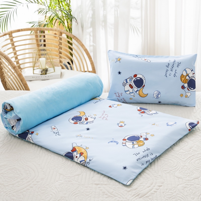 91家纺网 家纺一手货源 找家纺 乐秀 2024新款幼儿园双面四季款儿童床垫套+床垫芯太空漫步