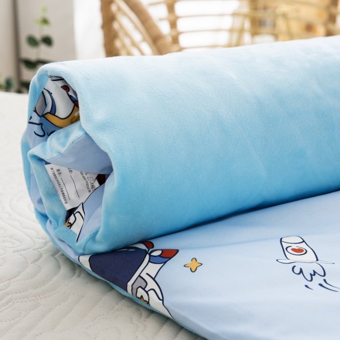 91家纺网 家纺一手货源 找家纺 乐秀 2024新款幼儿园双面四季款儿童床垫套+床垫芯太空漫步