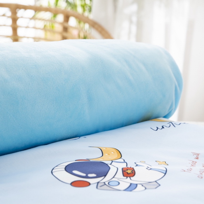 91家纺网 家纺一手货源 找家纺 乐秀 2024新款幼儿园双面四季款儿童床垫套+床垫芯太空漫步