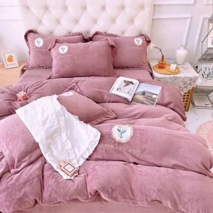 91家纺网 家纺一手货源 找家纺 （总）苏拉家居 2021新款牛奶绒婴儿绒贴布刺绣四件套