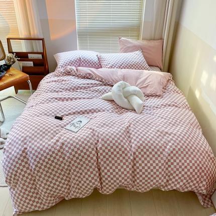 91家纺网 家纺一手货源 找家纺 （总）卡巴伦家纺 新款春夏正反两用全棉水洗棉棋盘格四件套-影棚图
