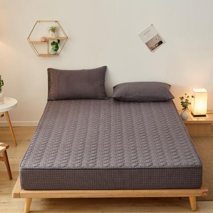 91家纺网 家纺一手货源 找家纺 爱喔 2021新款日式良品A类全棉色织水洗棉夹棉床笠 黑小格