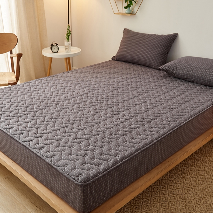 91家纺网 家纺一手货源 找家纺 爱喔 2021新款日式良品A类全棉色织水洗棉夹棉床笠 黑小格