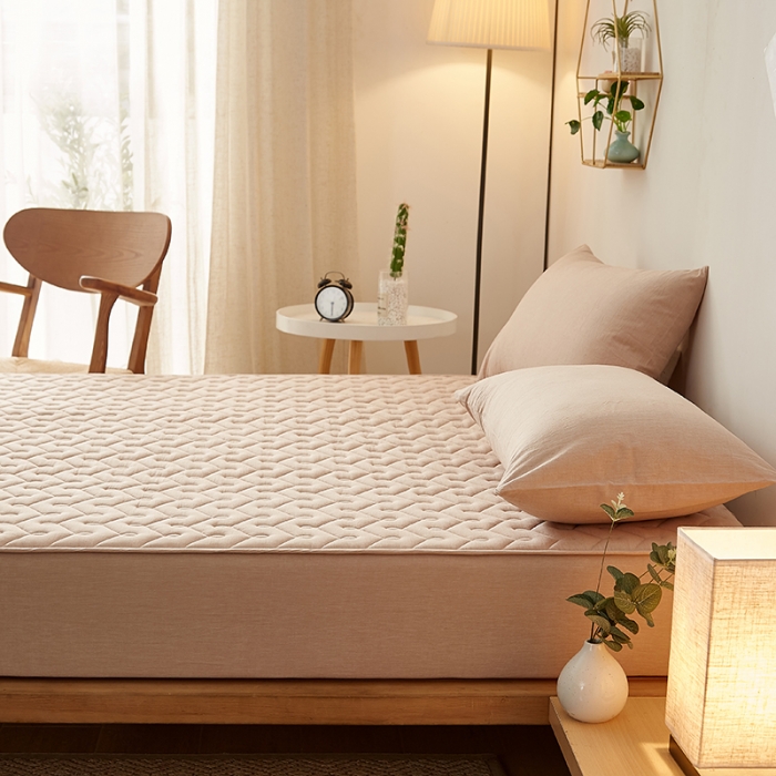 91家纺网 家纺一手货源 找家纺 爱喔 2021新款日式良品A类全棉色织水洗棉夹棉床笠 浅咖