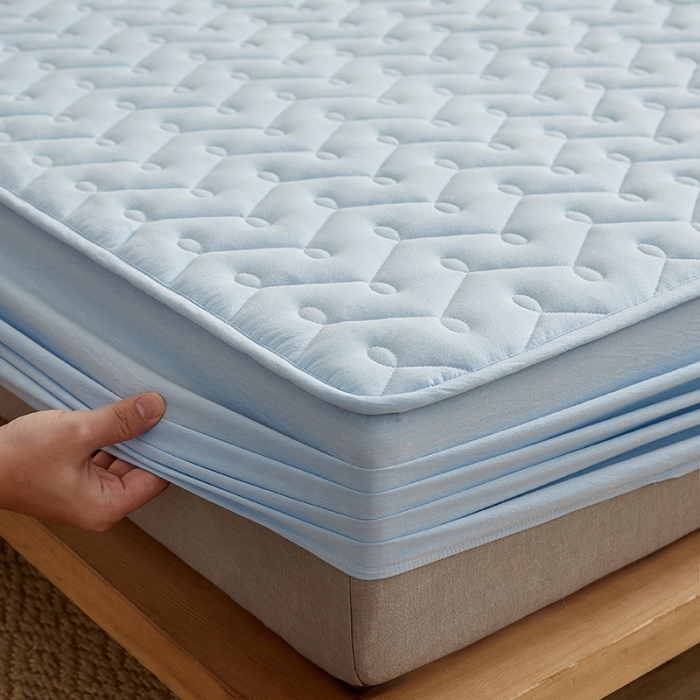 91家纺网 家纺一手货源 找家纺 爱喔 2021新款日式良品A类全棉色织水洗棉夹棉床笠 天空蓝