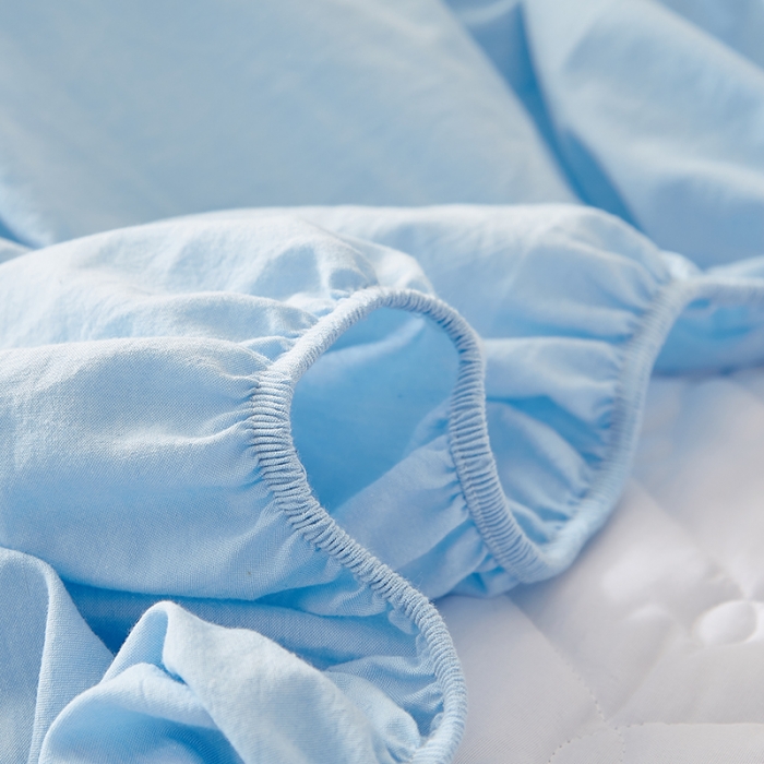 91家纺网 家纺一手货源 找家纺 爱喔 2021新款日式良品A类全棉色织水洗棉夹棉床笠 天空蓝