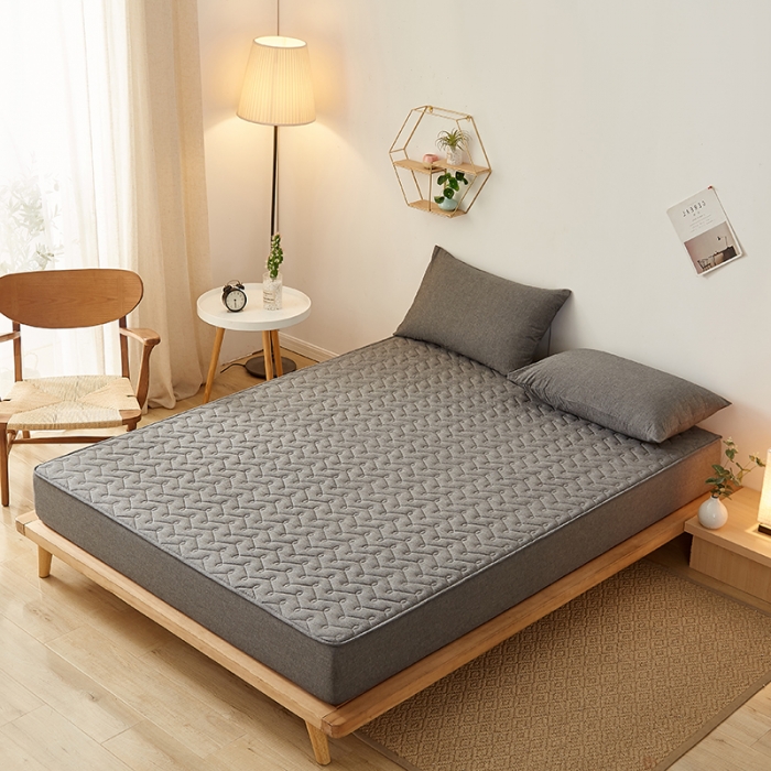 91家纺网 家纺一手货源 找家纺 爱喔 2021新款日式良品A类全棉色织水洗棉夹棉床笠 星空灰