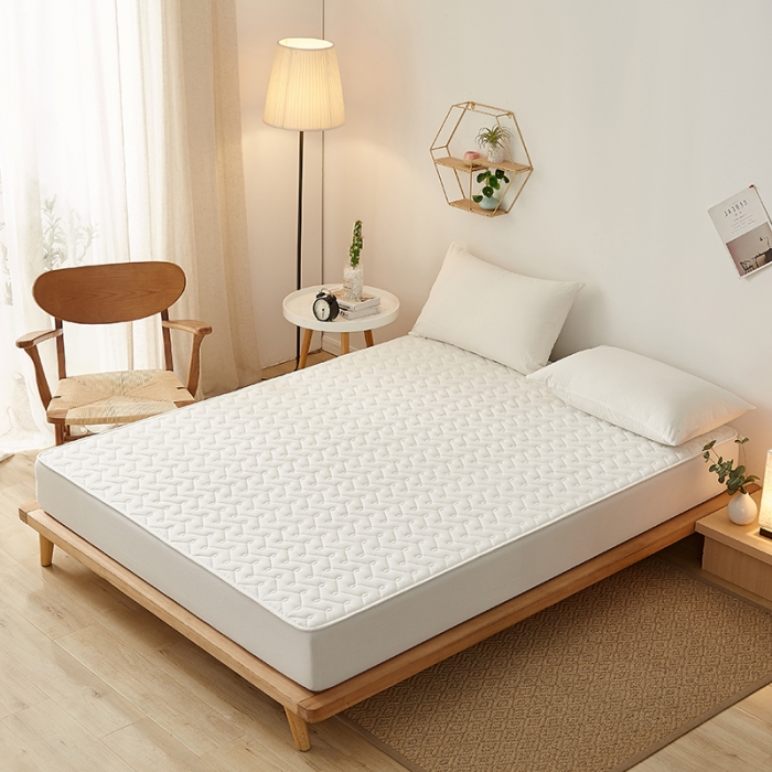 91家纺网 家纺一手货源 找家纺 爱喔 2021新款日式良品A类全棉色织水洗棉夹棉床笠 月光白