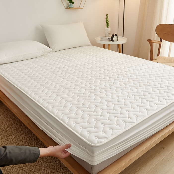 91家纺网 家纺一手货源 找家纺 爱喔 2021新款日式良品A类全棉色织水洗棉夹棉床笠 月光白