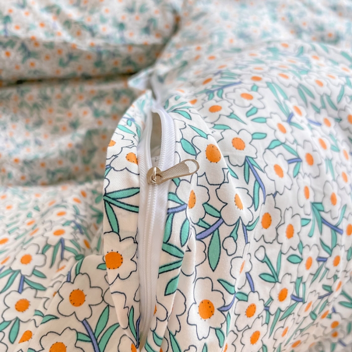 91家纺网 家纺一手货源 找家纺 艾沁家纺13372纯棉碎花四件套 白茶