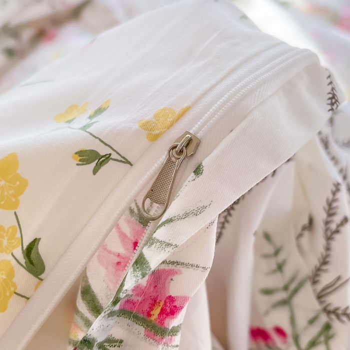 91家纺网 家纺一手货源 找家纺 艾沁家纺13372纯棉碎花四件套花间