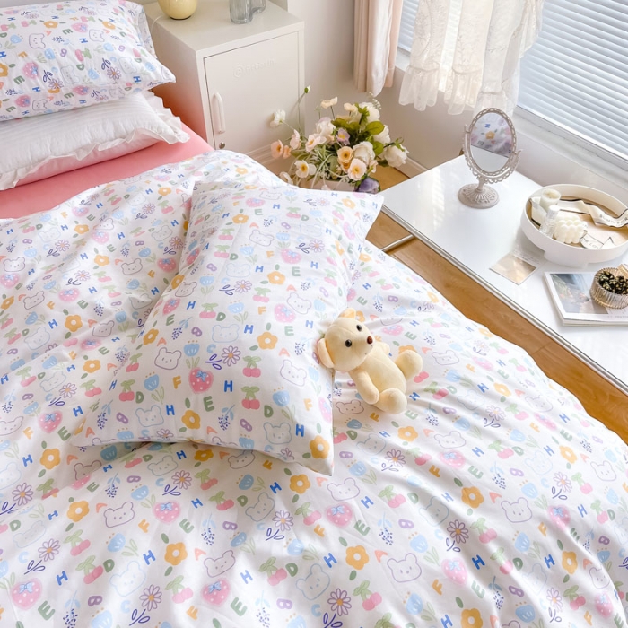 91家纺网 家纺一手货源 找家纺 艾沁家纺13372纯棉碎花四件套童话