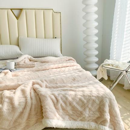 网客家纺2024新款塔芙绒提花羊羔绒盖毯 米杏