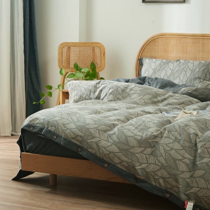 91家纺网 家纺一手货源 找家纺 安莱2021新款双层纱大提花纽扣款工艺款四件套落叶缤纷—深黑