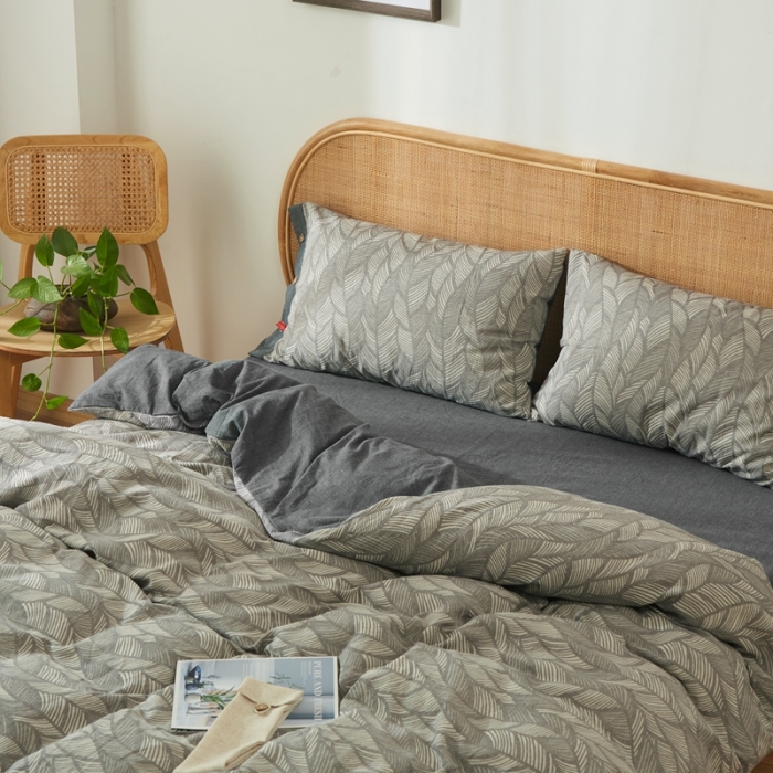 91家纺网 家纺一手货源 找家纺 安莱2021新款双层纱大提花纽扣款工艺款四件套落叶缤纷—深黑