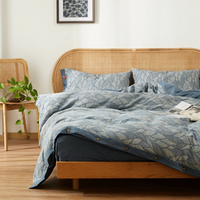 91家纺网 家纺一手货源 找家纺 安莱2021新款双层纱大提花纽扣款工艺款四件套落叶缤纷—深蓝