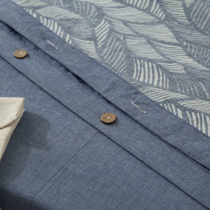 91家纺网 家纺一手货源 找家纺 安莱2021新款双层纱大提花纽扣款工艺款四件套落叶缤纷—深蓝