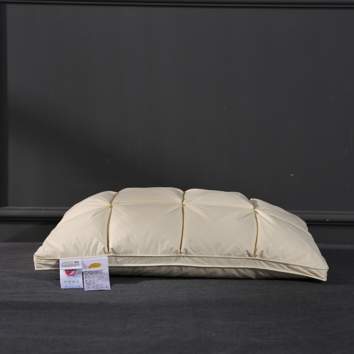 91家纺网 家纺一手货源 找家纺 羽仙子 爆款全棉羽绒枕 面包款白鹅绒 枕芯枕头 黄色