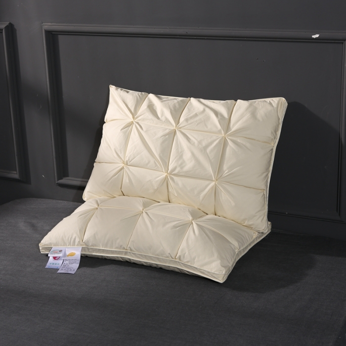 91家纺网 家纺一手货源 找家纺 羽仙子 爆款全棉羽绒枕 面包款白鹅绒 枕芯枕头 黄色
