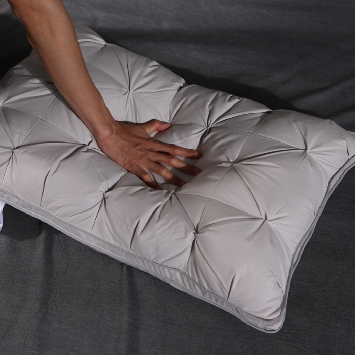 91家纺网 家纺一手货源 找家纺 羽仙子爆款全棉纽花羽绒枕 鹅绒枕芯 枕头枕套 灰色