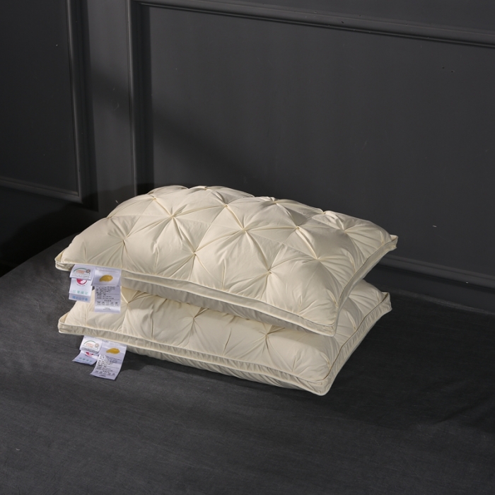 91家纺网 家纺一手货源 找家纺 羽仙子爆款全棉纽花羽绒枕 鹅绒枕芯 枕头枕套 黄色