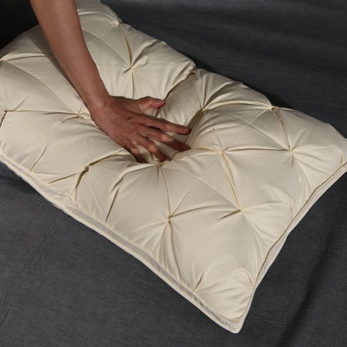 91家纺网 家纺一手货源 找家纺 羽仙子爆款全棉纽花羽绒枕 鹅绒枕芯 枕头枕套 黄色