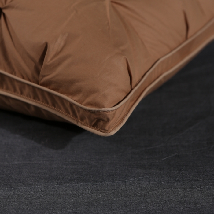 91家纺网 家纺一手货源 找家纺 羽仙子爆款全棉纽花羽绒枕 鹅绒枕芯 枕头枕套 咖色