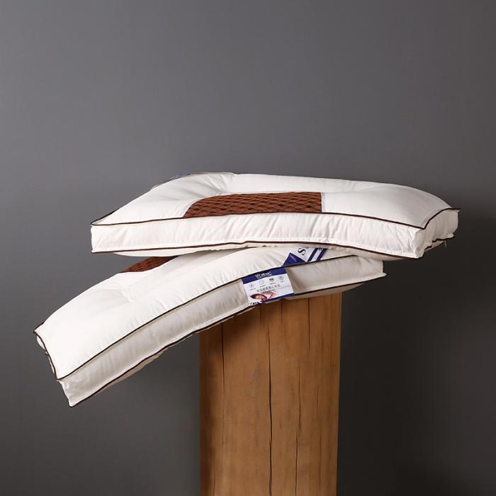 91家纺网 家纺一手货源 找家纺 全棉A+原棉防羽布无荧光决明子枕芯磁石护颈枕头单人定型枕硬枕