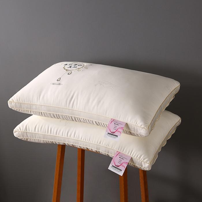 91家纺网 家纺一手货源 找家纺 植物再生纤维真丝羽丝绒枕头可水洗刺绣成人护颈单人枕芯软枕