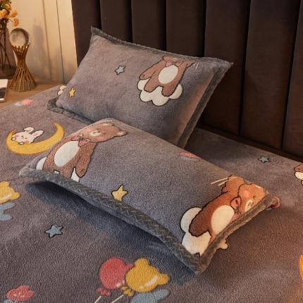 91家纺网 家纺一手货源 找家纺 喜居 2021新款雪花绒单枕套 气球小熊