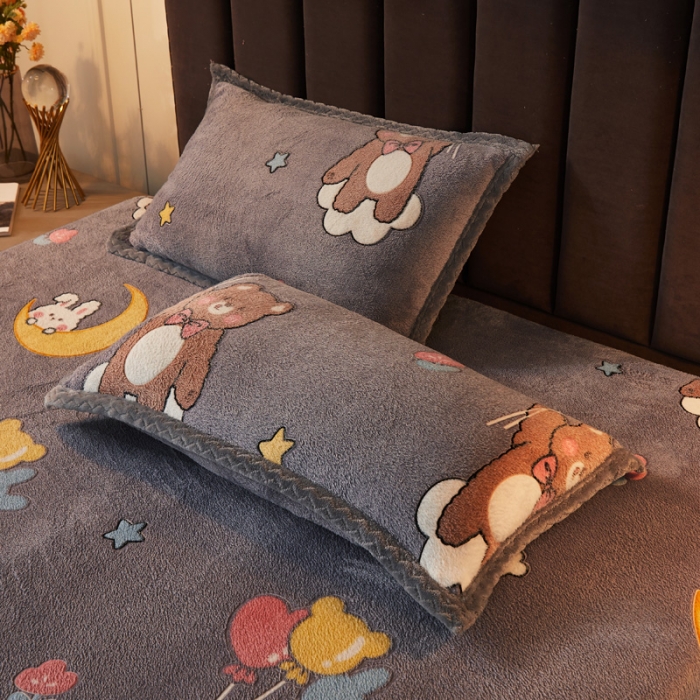 91家纺网 家纺一手货源 找家纺 喜居 2021新款雪花绒单枕套 气球小熊