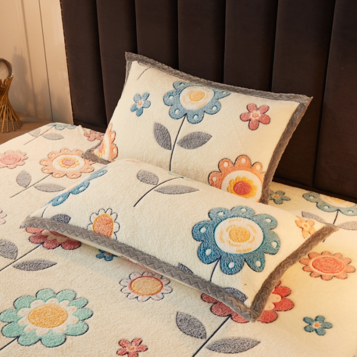 91家纺网 家纺一手货源 找家纺 喜居 2021新款雪花绒单枕套 太阳花儿