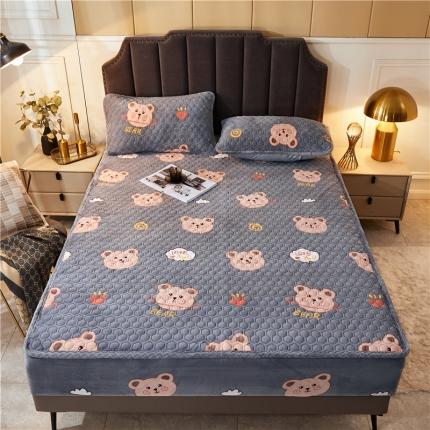 91家纺网 家纺一手货源 找家纺 喜居 2021新款牛奶绒夹棉床笠 小熊先生