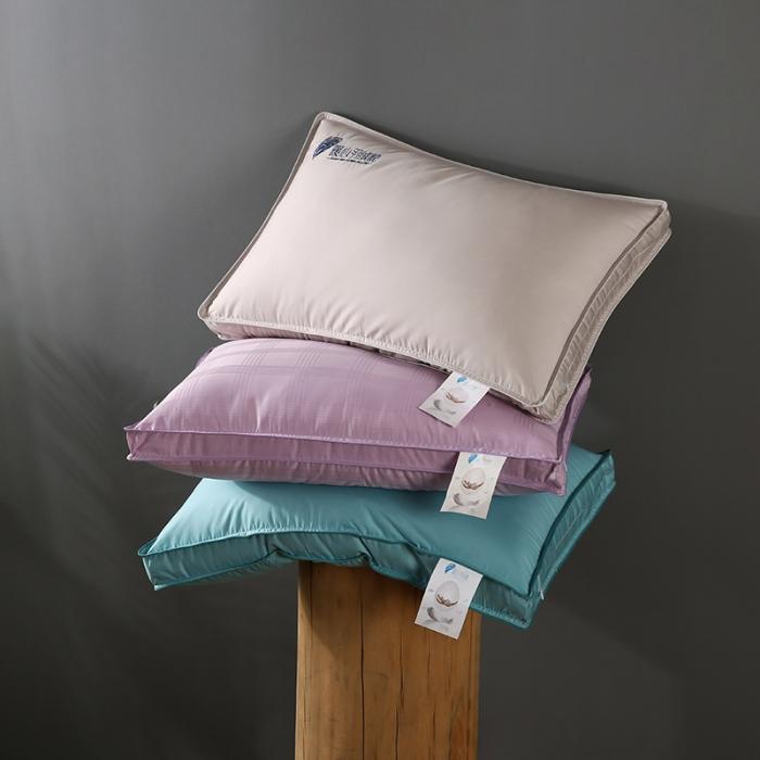 91家纺网 家纺一手货源 找家纺 全棉贡缎刺绣仪征羽丝绒枕头可水洗助眠成人护颈单人舒适枕芯软枕