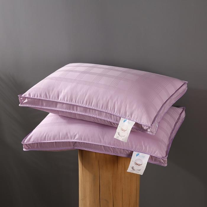 91家纺网 家纺一手货源 找家纺 全棉贡缎刺绣仪征羽丝绒枕头可水洗助眠成人护颈单人舒适枕芯软枕