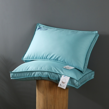 91家纺网 家纺一手货源 找家纺 全棉贡缎刺绣仪征羽丝绒枕头可水洗助眠成人护颈单人舒适枕芯软枕