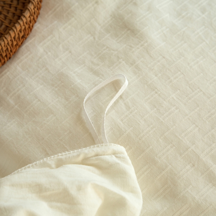 91家纺网 家纺一手货源 找家纺 安莱生活 2021新款田园名宿简约风原棉不染提花四件套 小雨点