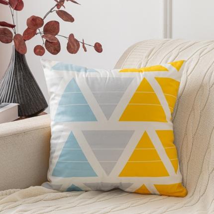 91家纺网 家纺一手货源 找家纺 橘夏纺织品 2025新款短毛绒双面印花抱枕 几何三角