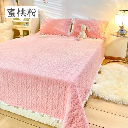 91家纺网 家纺一手货源 找家纺 沐辰2021新款加厚牛奶绒荷叶边款床盖 蜜桃粉