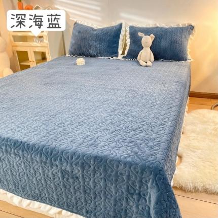 91家纺网 家纺一手货源 找家纺 （总）沐辰2021新款加厚牛奶绒荷叶边款床盖