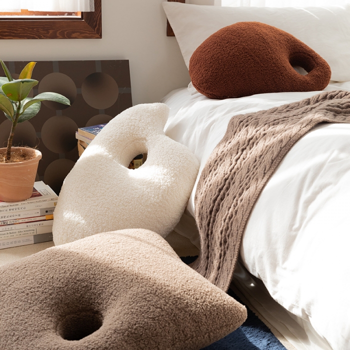 91家纺网 家纺一手货源 找家纺 （总）美茉家居 2021新款调色板异形抱枕