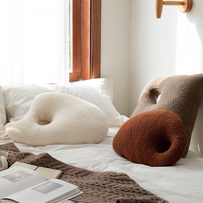 91家纺网 家纺一手货源 找家纺 （总）美茉家居 2021新款调色板异形抱枕