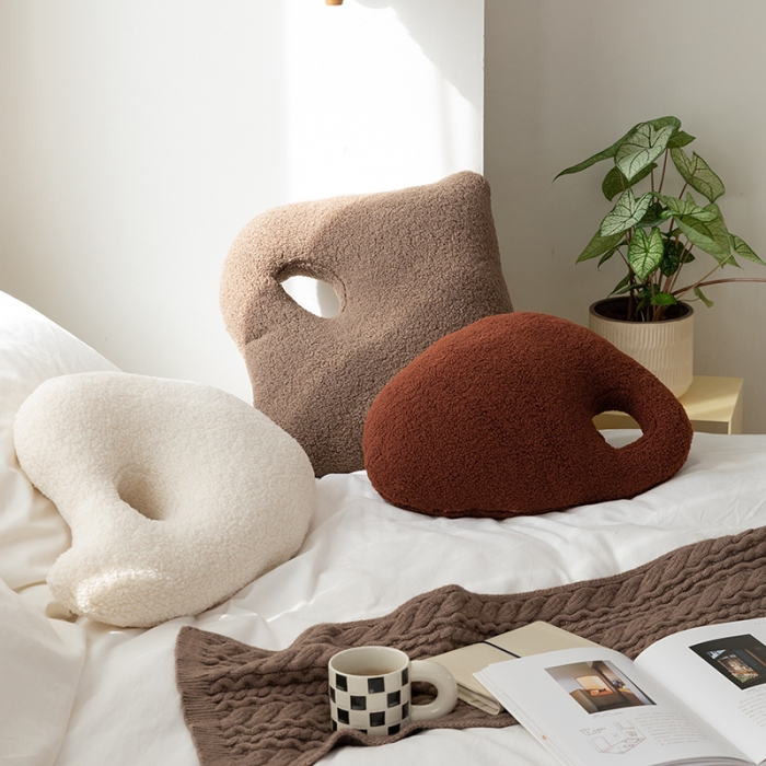 91家纺网 家纺一手货源 找家纺 （总）美茉家居 2021新款调色板异形抱枕