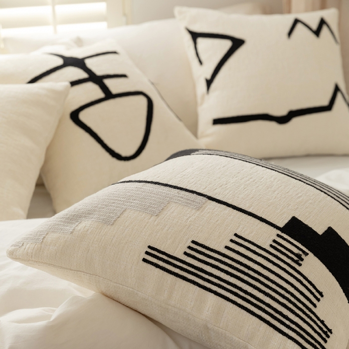 91家纺网 家纺一手货源 找家纺 (总）美茉家居 2021新款雪尼尔刺绣抱枕