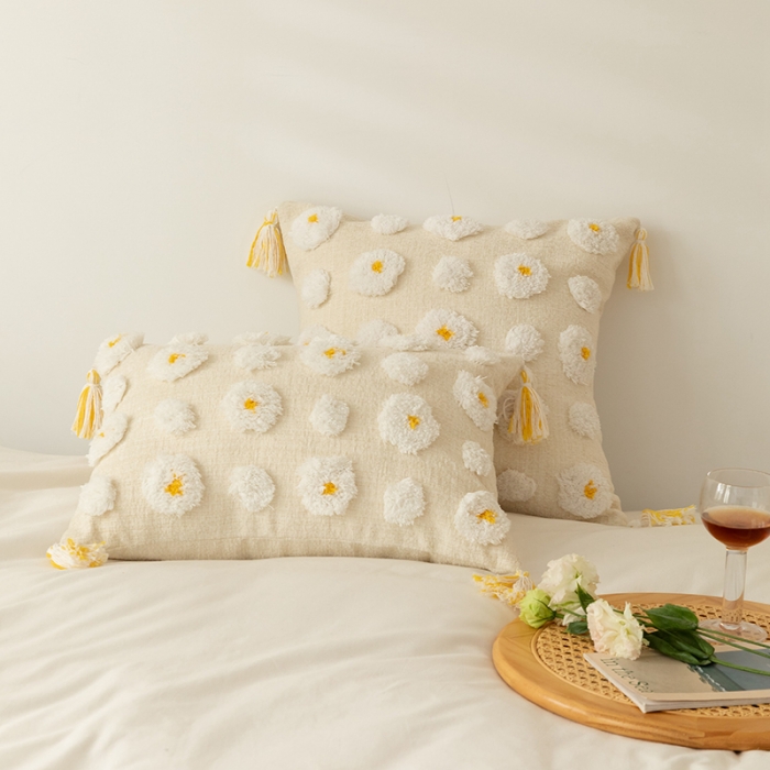 91家纺网 家纺一手货源 找家纺 （总）美茉家居 2021新款雪尼尔簇绒绣小花抱枕